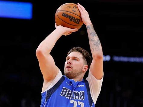Mavs' Luka Doncic dazzles with 73, tied for 4th in NBA history.